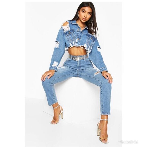 BOOHOO NWT Medium Denim Wash Mom Distressed Ripped Jeans, 8 Tall - Picture 1 of 9